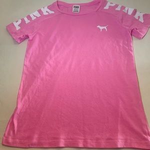 Pink Victoria PINK t-shirt